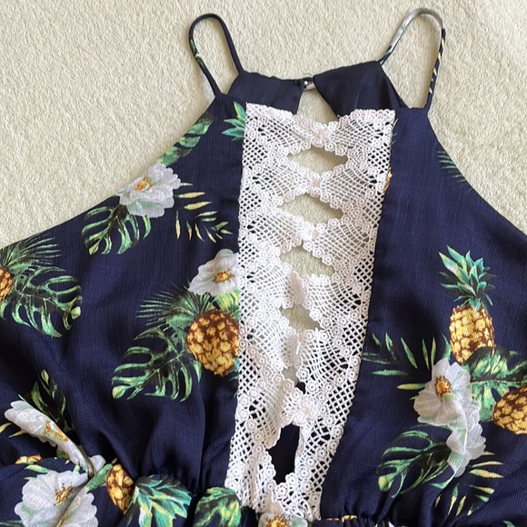 Tropical Romper - Picture 2 of 10